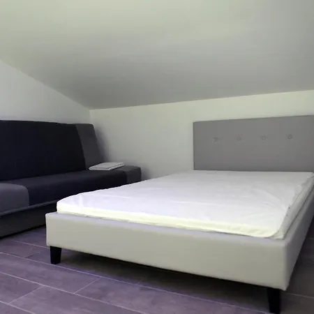 Apartment Bebas